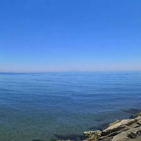 Entre Montana Y Playa فوينخيرولا