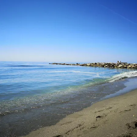 Entre Montaña Y Playa * Fuengirola